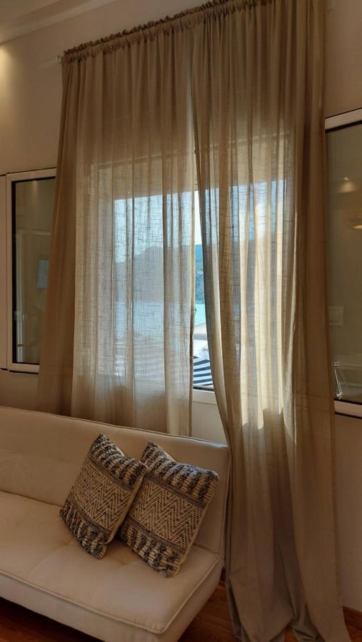 Onar Beachfront Residence, Loutraki Buitenkant foto