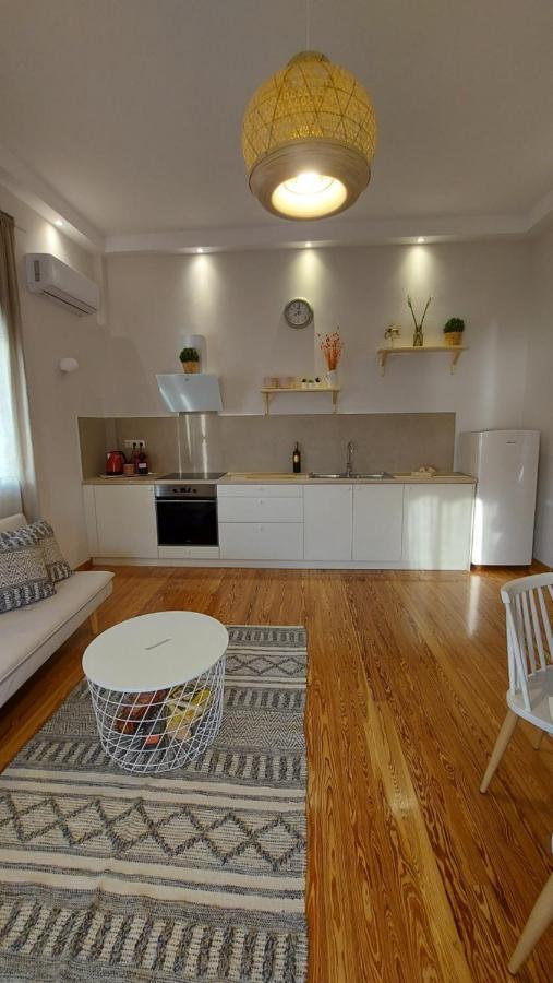 Onar Beachfront Residence, Loutraki Buitenkant foto